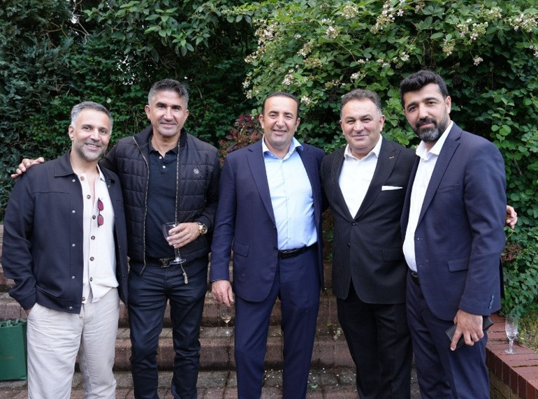 İş adamı Nural Ezel, Londra’nın VIP simalarını malikhanesinde buluşturdu
