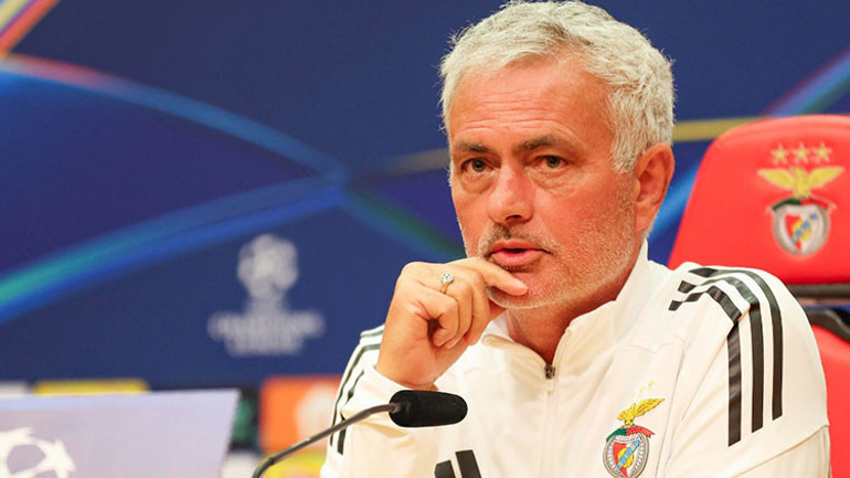 Mourinhodan Galatasaraya müjde Transfer listesinde
