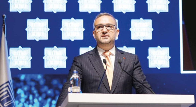 ‘Dezenflasyon gecikse de sürecek’