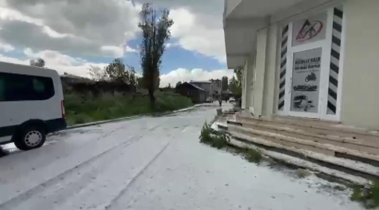 32 il için sarı kodlu alarm Prof. Dr. Şenden süper hücre uyarısı... Bu sene Türkiyede bu tür doğal afetleri biraz fazla göreceğiz