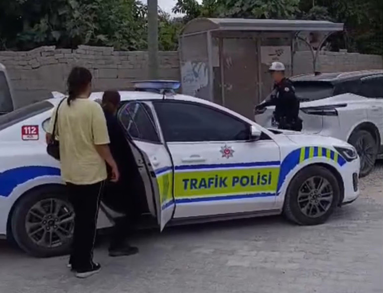 LGS heyecanı başladı Sınava dakikalar kala yanlış anlaşılma büyük gerginliğe yol açtı: Nasıl kapıyı açmazsınız