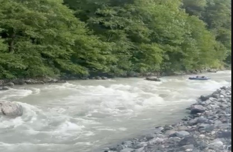 Kayıp gencin cansız bedenini çıkarırken facia yaşandı… AFAD botu akıntıya kapıldı: 1 personel öldü, 3 personel kurtarıldı