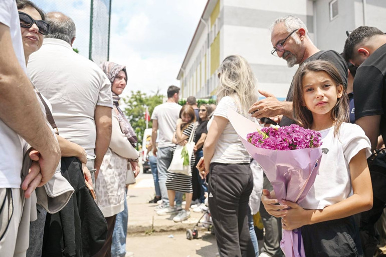 Hem bilgi hem yorum ölçüldü