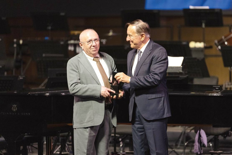 Besteci Turgay Erdener’le klasik müzik sohbeti… Kulak sevdiğini zapt ediyor