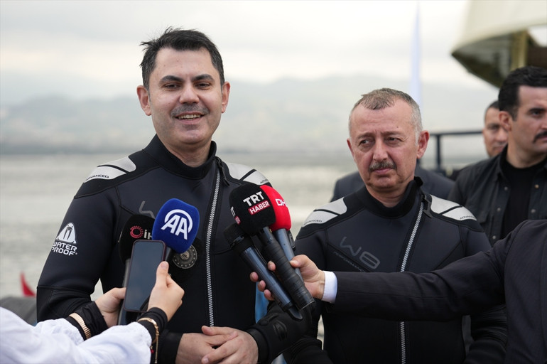 Bakan Kurum İzmit Körfezinde dalış gerçekleştirdi