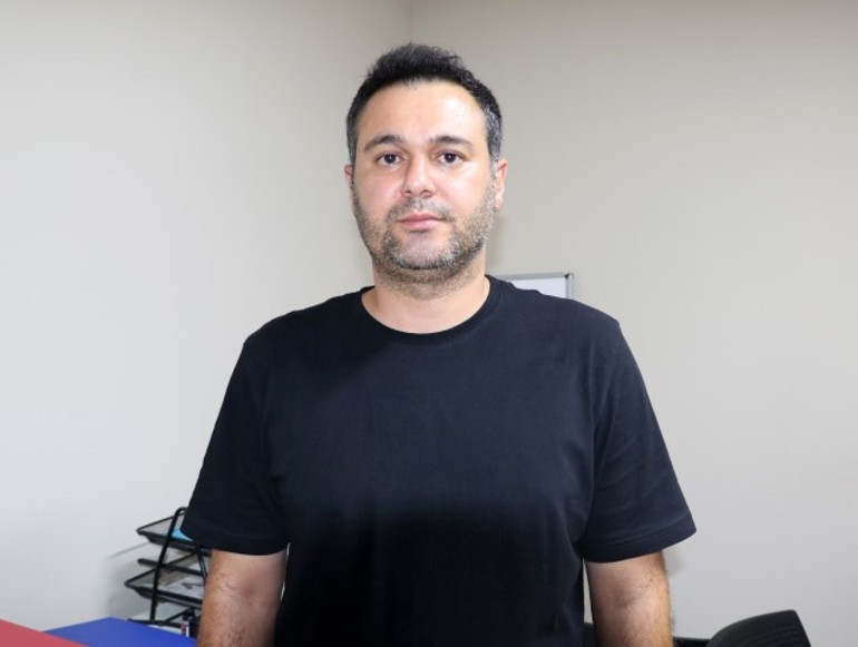Kek paketinin içinden çıktı, küçük çocuk bilmeden yiyince ölümden döndü