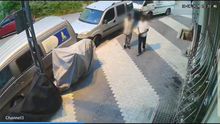 İstanbulda pes dedirten olay: İki çocuk polisi alarma geçirdi Bir makasla akılalmaz plan