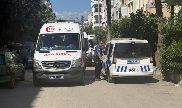 Antalyada öğretmen koca vahşeti: Eşini ve kayınpederini silahla katletti | Cinayet anında böyle bağırmış