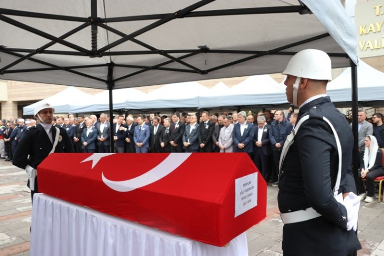 Hayatını kaybeden Vali Yardımcısı Şenol Esmer için tören