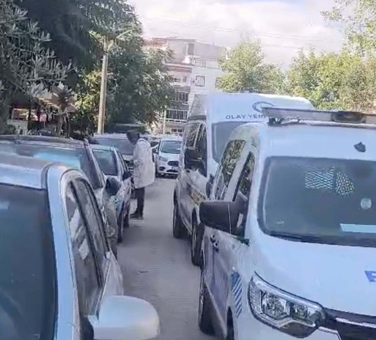 Eşini silahla öldürüp kızını yaraladı