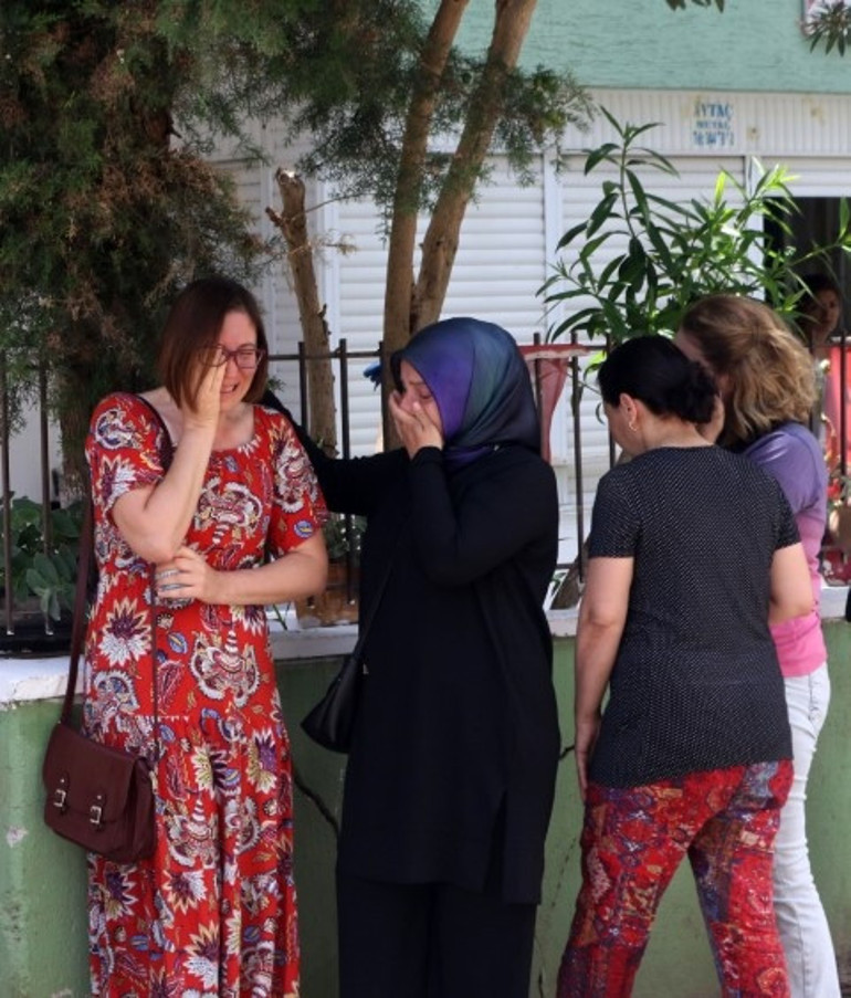 Antalyada öğretmen koca vahşeti: Eşini ve kayınpederini silahla katletti | Cinayet anında böyle bağırmış