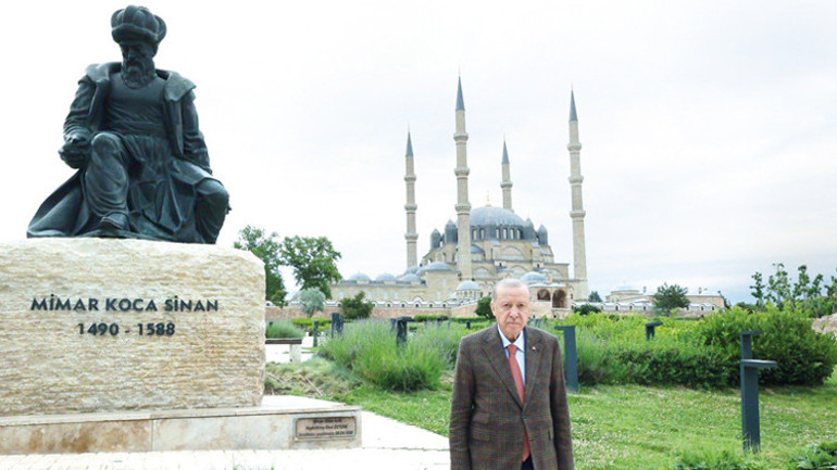 Pazar pazar sabahın köründe yenilmek