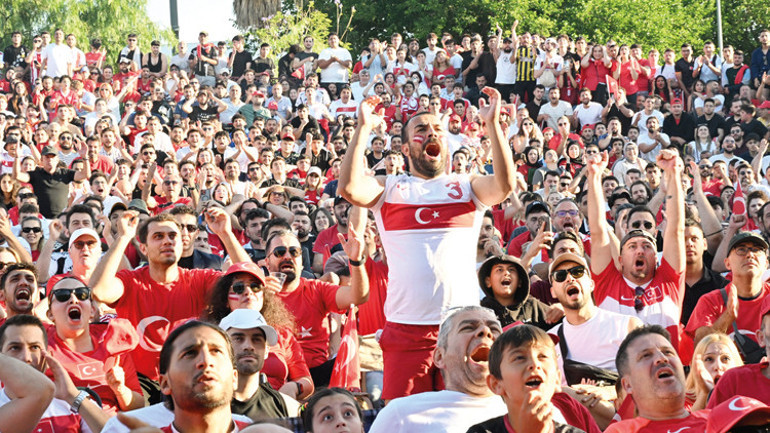 Pazar pazar sabahın köründe yenilmek