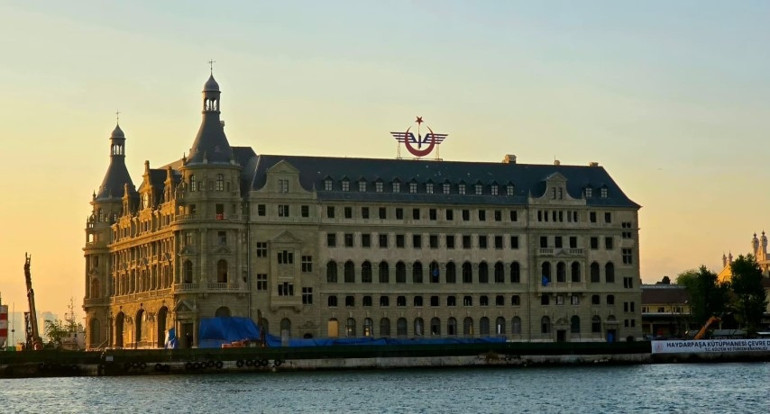 İstanbulun muhteşem simgesi gün yüzüne çıktı | Kültür ve sanat odaklı yeni yaşam alanı olacak... Haydarpaşa eski ihtişamına kavuşacak