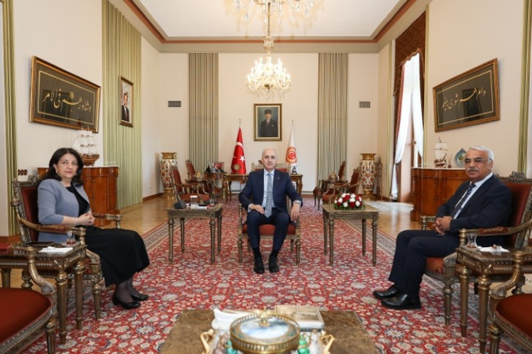 TBMM Başkanı Numan Kurtulmuş, DEM Parti İmralı heyetini kabul etti
