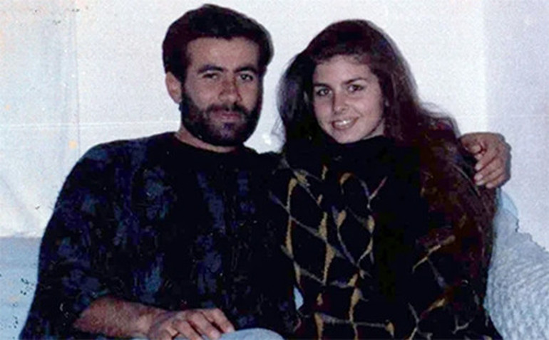 Sinemanın parlak yıldızıyken aşk uğruna bir köye gelin olmuştu... Onun filmi yolun yarısında bitti