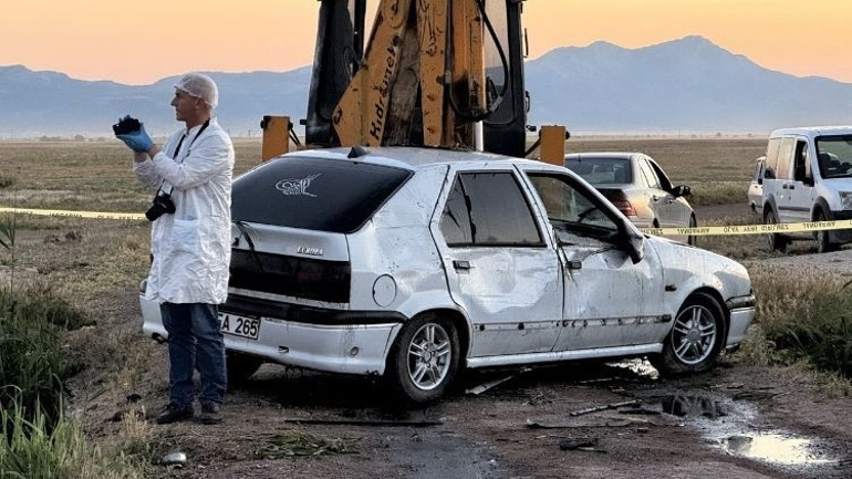 Yürek yakan kaza… Dereye devrilen otomobildeki 3 çocuk öldü, 4 kişi yaralandı