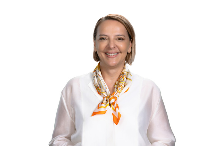 Hatice Öz ve iki ayrı sahne…