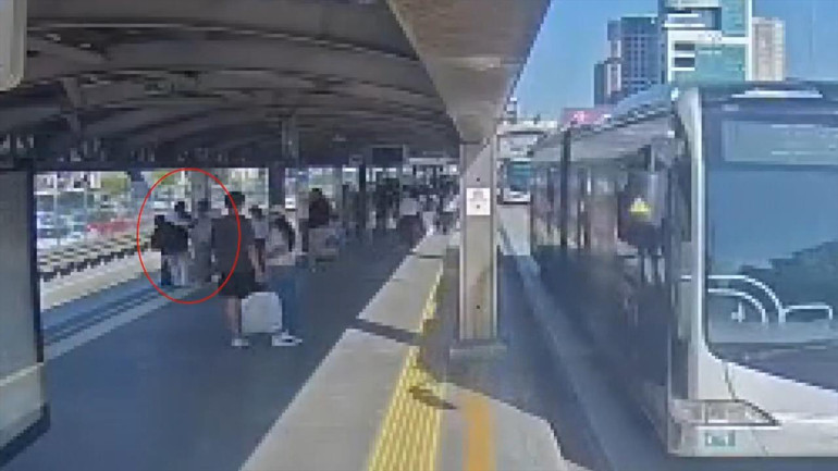 Metrobüsteki yan baktın dehşeti 22 yaşındaki Ferdi Aras öldürülmüştü... Yeni görüntüler ortaya çıktı
