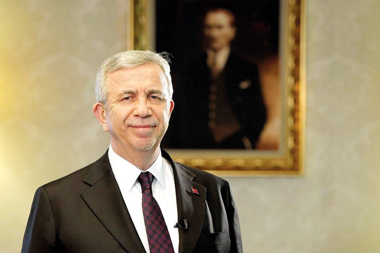 ‘Durun biz kardeşiz’ diyene tekme tokat