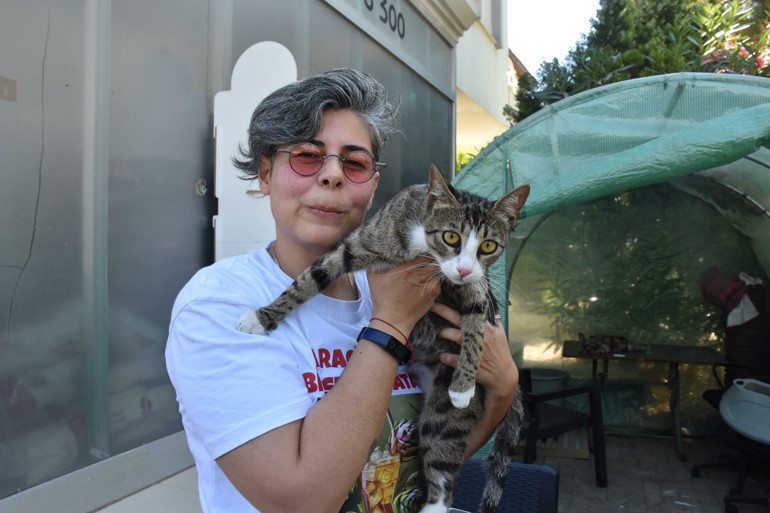 İzmir’de şaşırtan olay Erkek sanılan Cengo doğum yaptı, çift cinsiyetli olduğu anlaşıldı