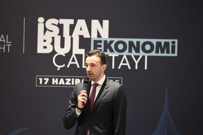 AK Parti İstanbul İl Başkanlığı Ekonomi Çalıştayı düzenledi