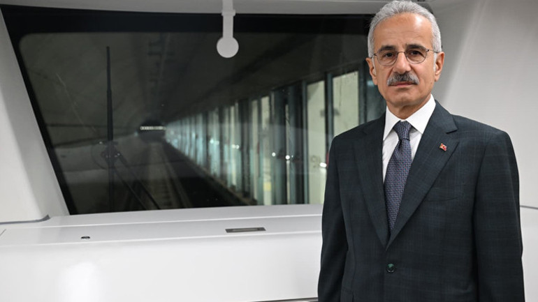 Ulaşımda devrim Türkiyenin en hızlı metrosu açılıyor