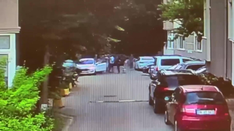 Çekmeköyde yavaş git kavgasında ortalık karıştı Sürücünün annesine saldırdılar