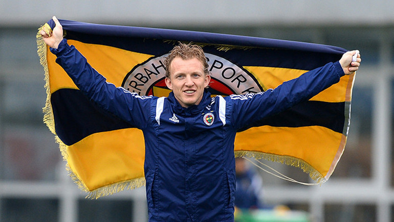 İsmail Kartal ile birlikte Dirkt Kuyt da Fenerbahçe’ye döndü