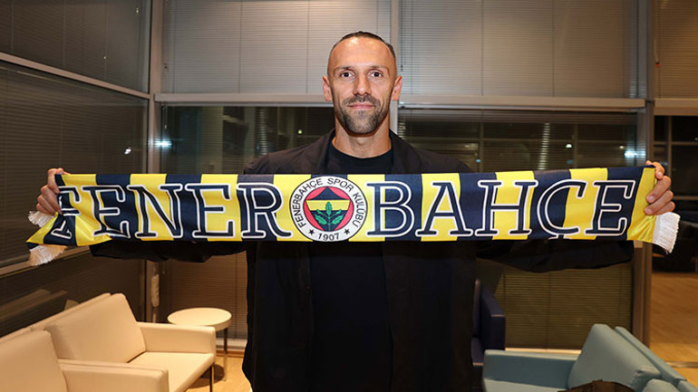 Fenerbahçeye Muriqiden sonra bir golcü daha Yarış başladı