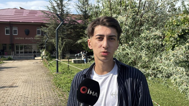 YKS heyecanı... Kimi son anda yetişti, kimi kapıda kaldı