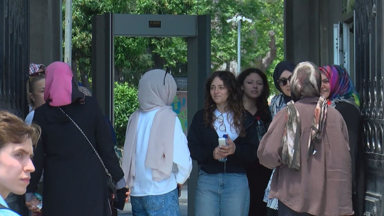 2026 YKSnin ilk oturumu sona erdi Adaylar YKS sorularını değerlendirdi