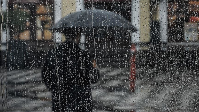 Meteorolojiden uyarı: Bazı bölgelerde sağanak yağış ve kuvvetli rüzgar bekleniyor