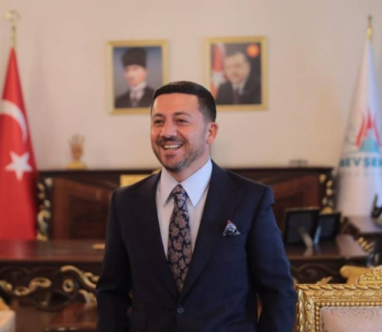 Ankara kulislerinde çok çarpıcı gelişme: AK Partiye yeni katılımlar yolda... İşte adı geçen belediye başkanları