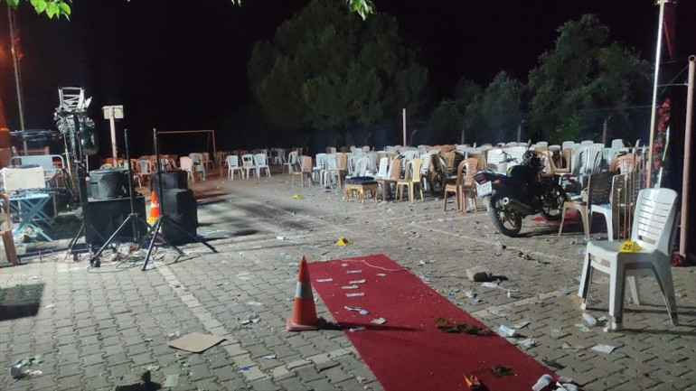 Denizlide düğünde, İzmirde kına gecesinde kan aktı: 1 çocuk öldü, 15 kişi yaralandı