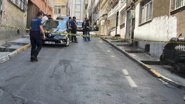 İstanbul’da korkunç olay Eski eşinin sevgilisine kurşun yağdırdı