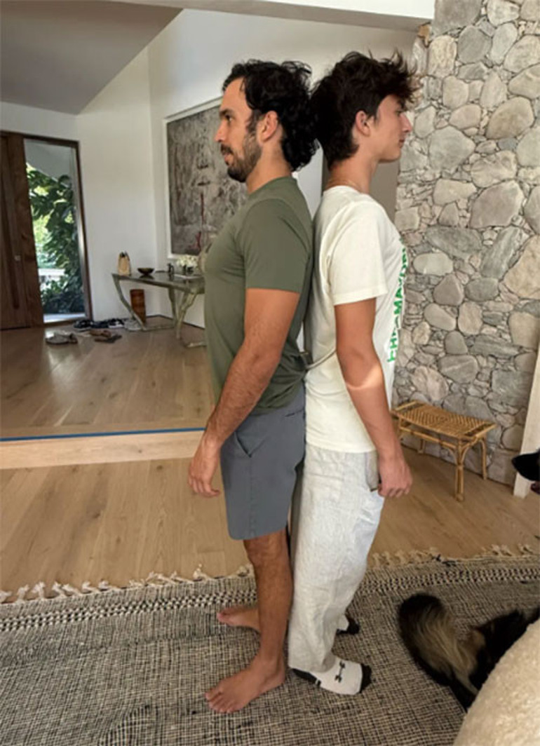 İhanet etmedim dedi ama kimse inanmadı... Sanki çocuklar bu adamdan olmuş gibi... Eski kocasını yok saydı