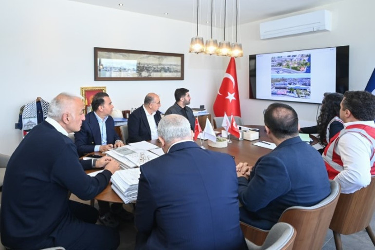Bakan Ersoy Sirkeci gar sahasındaki dönüşümü ilk kez paylaştı