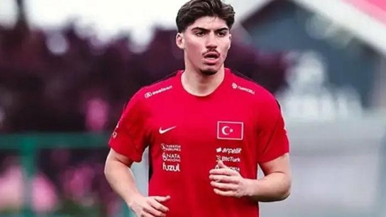 Galatasaray, Fenerbahçenin eski yıldızına talip Ayrılmak istiyor