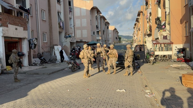 67 gözaltı