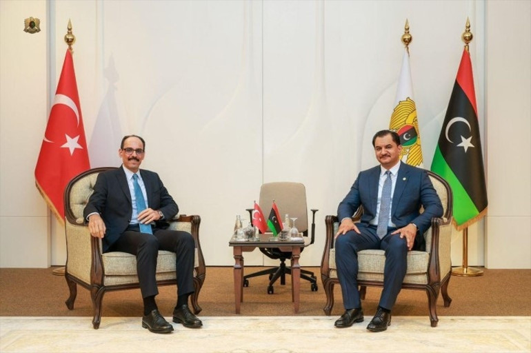 Hafter ile Libyada bir araya geldi
