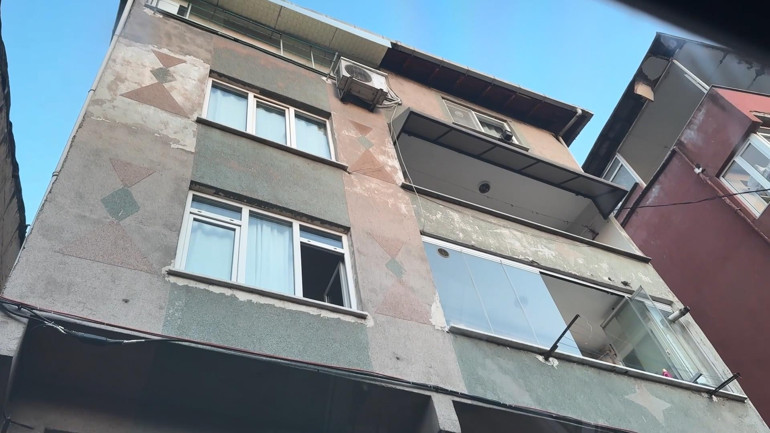 Kağıthanede korkunç olay Yeni evli Sevil Yengeç, evinde ölü bulundu Dikkat çeken not