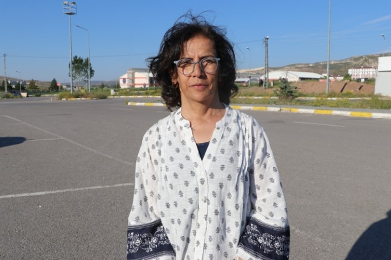 Onu azmettiren sebep duyanları duygulandırdı | 56 yaşında ehliyet aldı, dans ederek kutladı