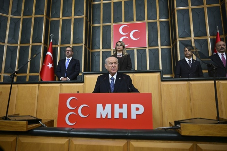 AB Türkiye’ye istikamet çizemez| Bahçeli sert konuştu: Hangi akılla bize ayar çekiyorlar Herkes ayağını denk alacak, haddini bilecek