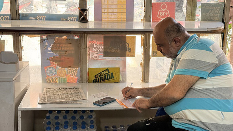 Rekor ikramiyeyi kazanan ilçe belli oldu Büyük ikramiyenin çıktığını gördüm, arkadaşlar aramaya başladılar