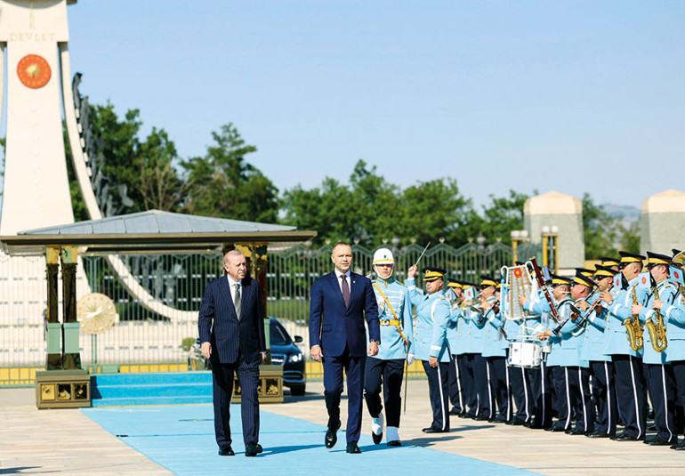 Erdoğandan NATO mesajı: Avrupa sütunu güçlendirilmeli