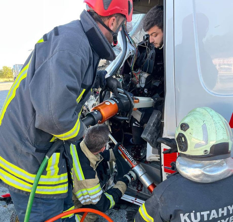  Araçtaki hasta hayatını kaybetti
