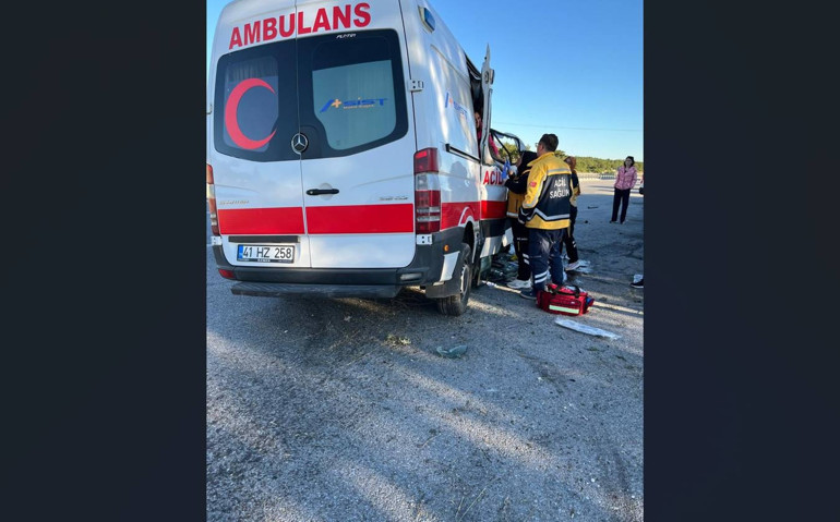  Araçtaki hasta hayatını kaybetti