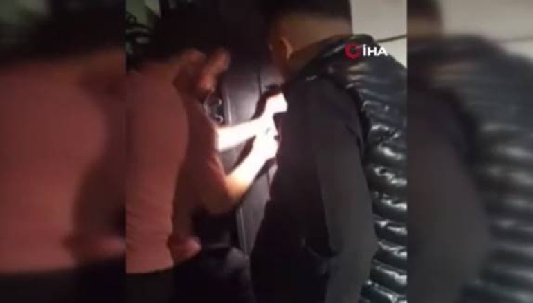 Malatyada CHPnin yeni il yönetimi, kapıyı çilingire açtırarak içeri girdi Kılıçdaroğlunu kızdıracak protesto: Üzerine çarpı atıp hain yazdılar