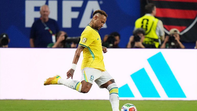 İskoçya - Brezilya maçı sonrası Ancelottiden Neymar açıklaması